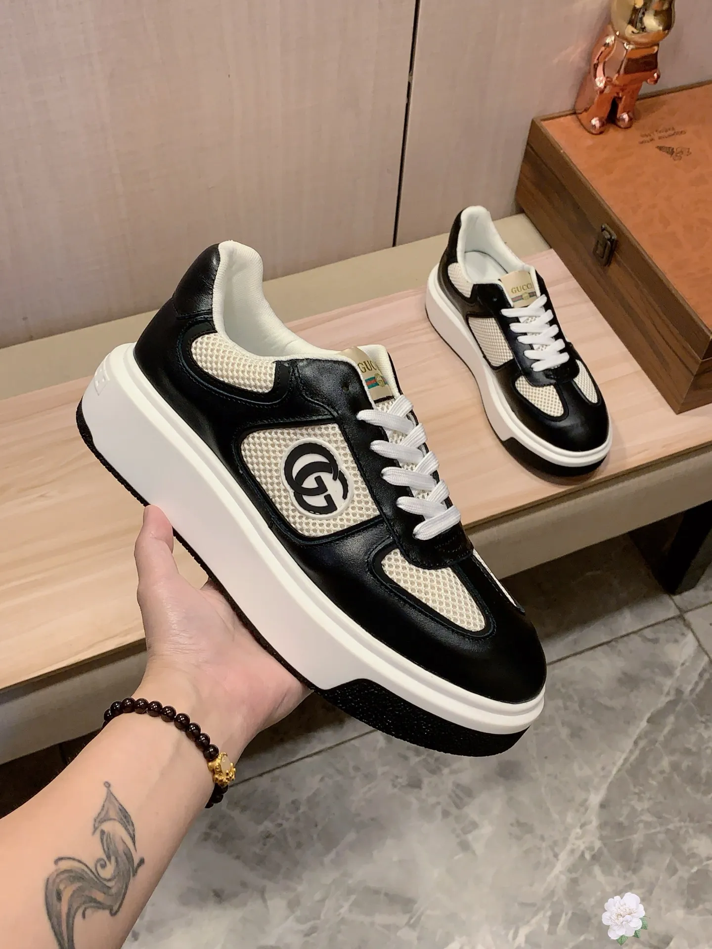 Men's men's shoes💰460💰💰🎩🎩[Lightning][Lightning] "Gucci*" The latest • popular casual shoes, top brand [seduce] luxury ~ purchasing agency, top ~ quality. [Strong] The upper is made of imported breathable cowhide with material ➕ breathable sheepskin feet (•) and fine workmanship. The original stylish and stylish soft rubber wear-resistant and non-slip outsole is light and comfortable on the feet. The real thing looks better when photographed in person. 0127: code: 38-44, 2️⃣ colors selected